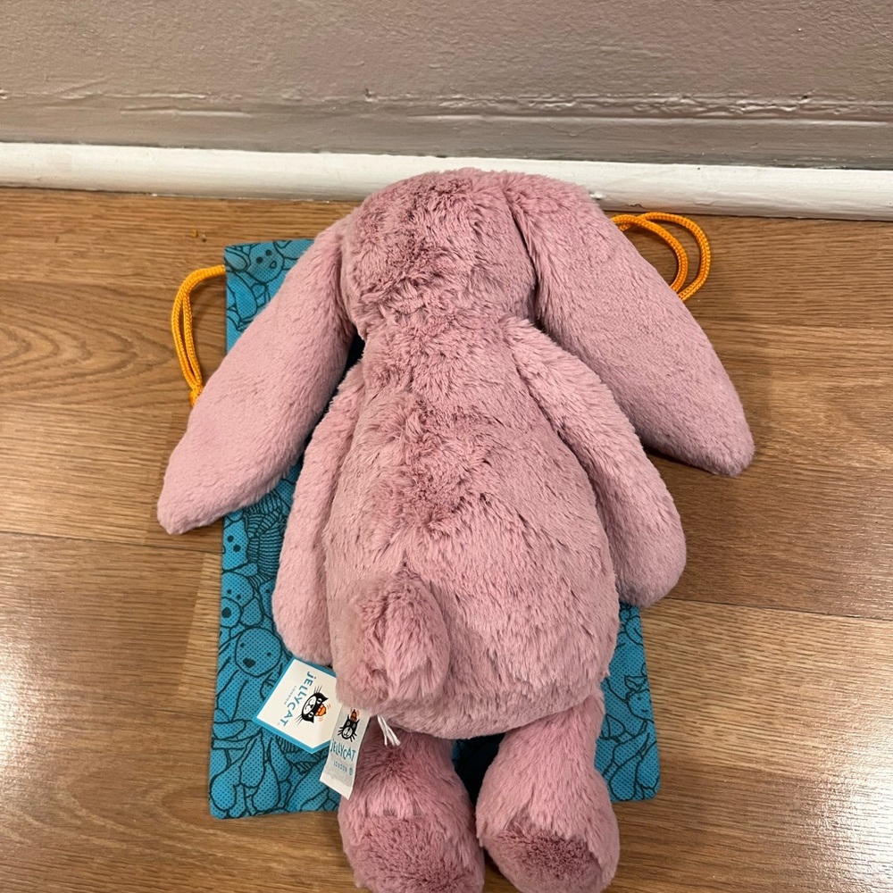 Jellycat Bashful Tulip Pink Bunny –New with Dust Bag - Picture 4 of 5